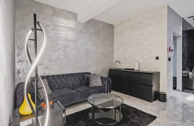 Alquiler de un elegante piso de 2 habitaciones, 42 m², con sauna y jacuzzi en el distrito de Vozdovac, Belgrado, Serbia